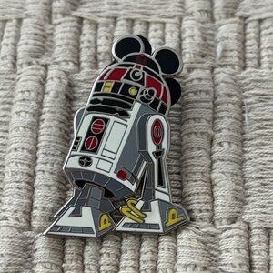 DISNEY x STAR WARS 2010 R2-D2 as Mickey Mouse Pin